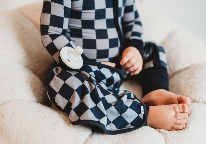 CHARCOAL CHECKERS DREAM LOVEY