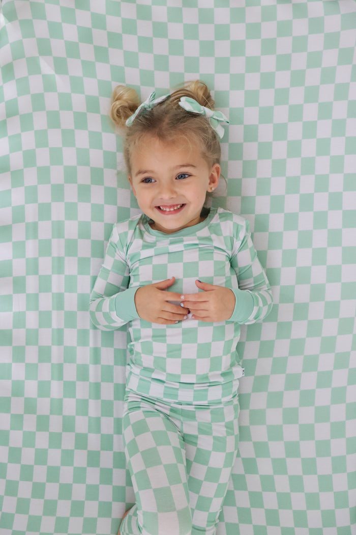 MINT CHECKERS DREAM SET