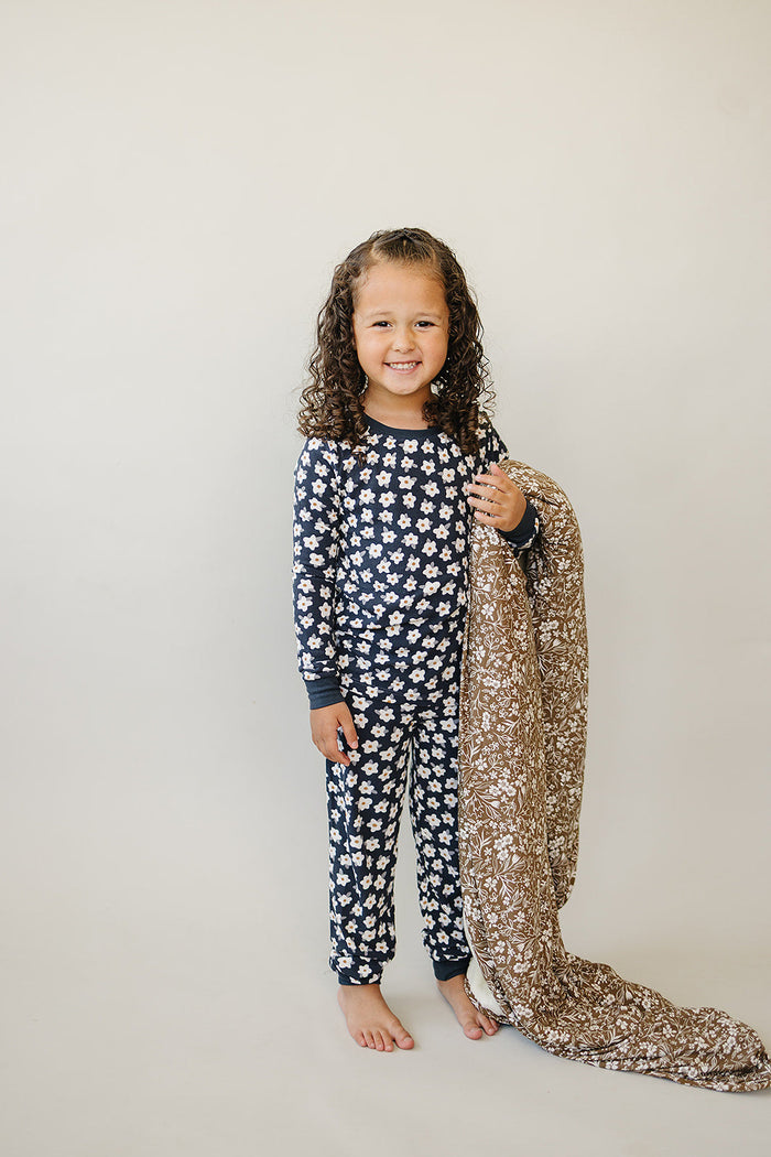 Navy Daisy Ribbed Bamboo Cozy Set