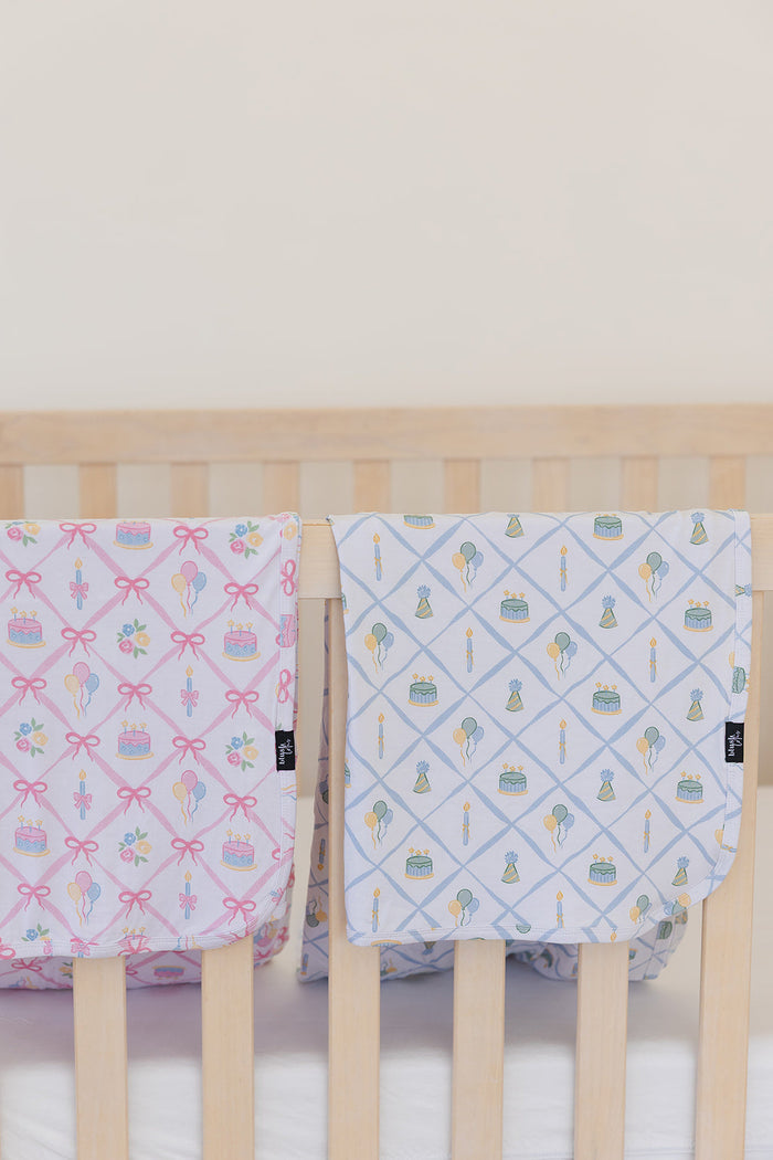(PINK) Birthday - Lightweight Blanket