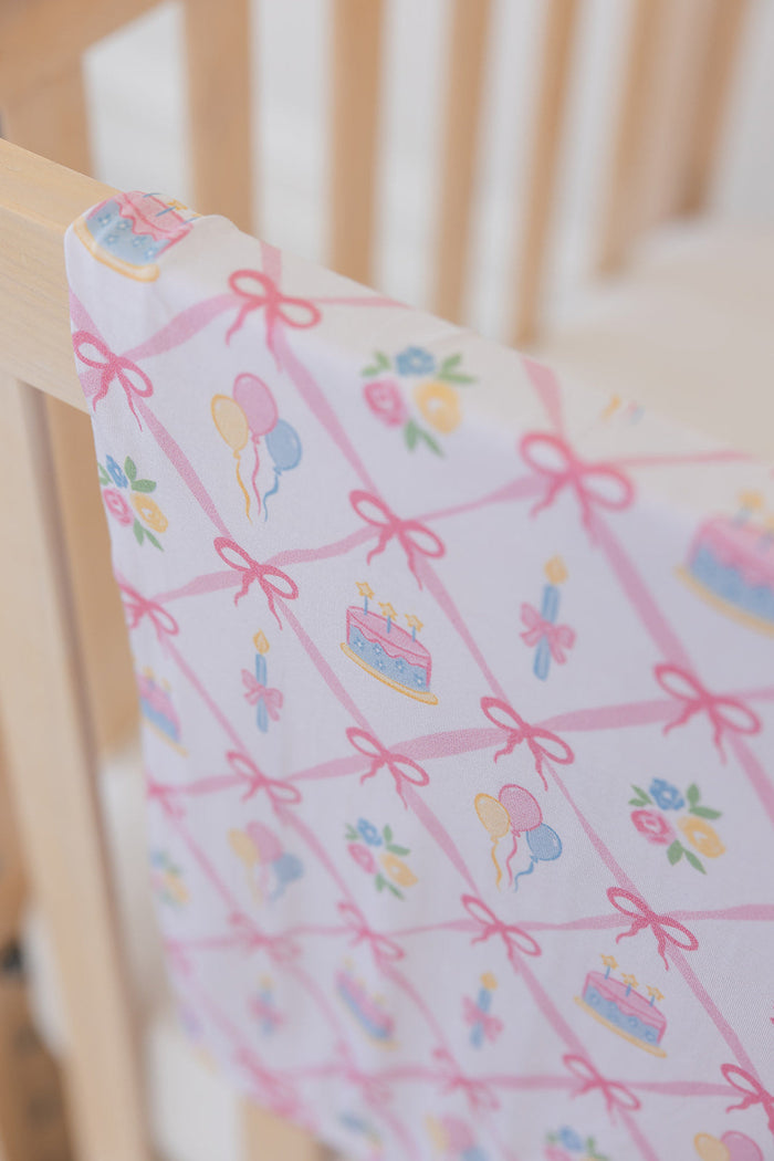 (PINK) Birthday - Lightweight Blanket
