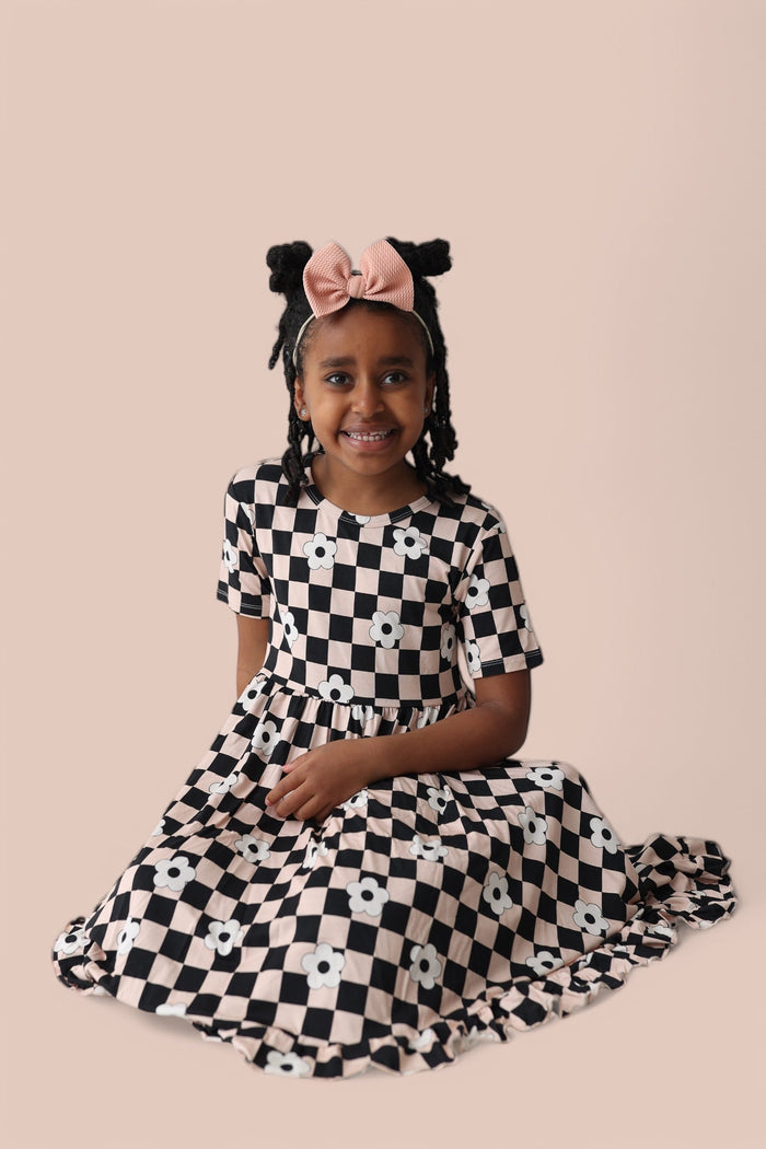 RETRO DAISY CHECKS DREAM SHORT SLEEVE RUFFLE DRESS