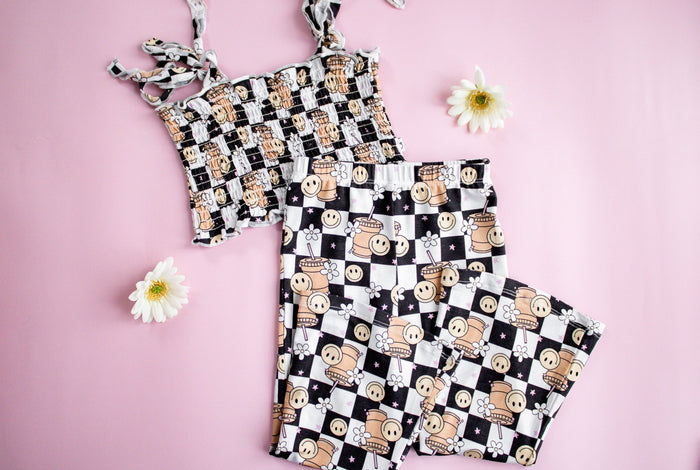 SMILEY CUP OF CHECKERS DREAM SMOCKED FLARE SET