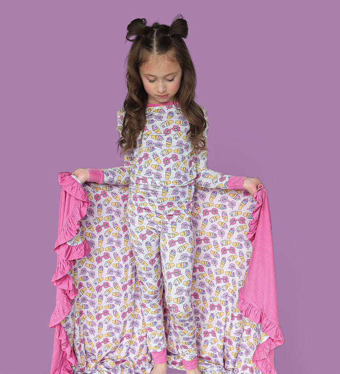 SWEET SUMMER RUFFLE DREAM BLANKET