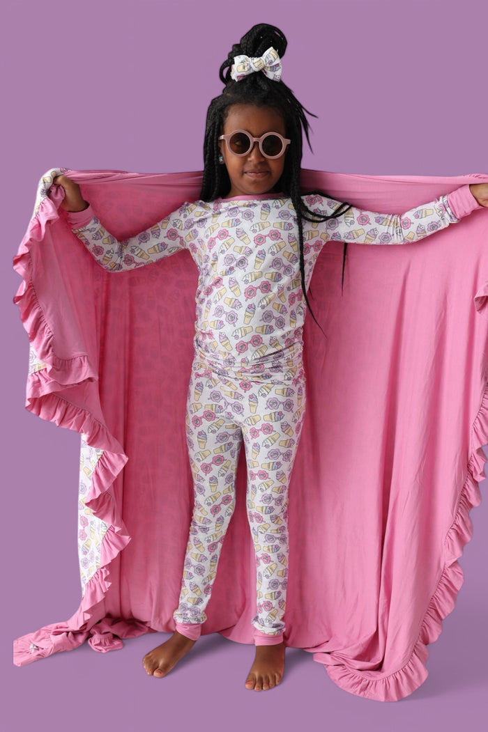 SWEET SUMMER RUFFLE DREAM BLANKET