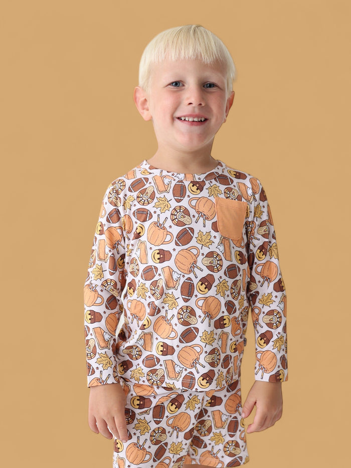 TURKEY & TOUCHDOWNS DREAM POCKET TEE